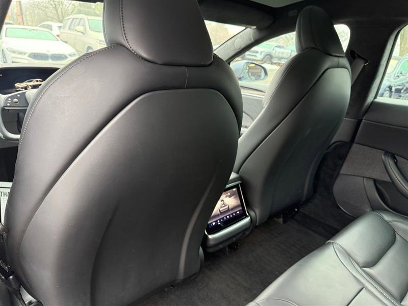 Used 2022 Tesla Model S image 31
