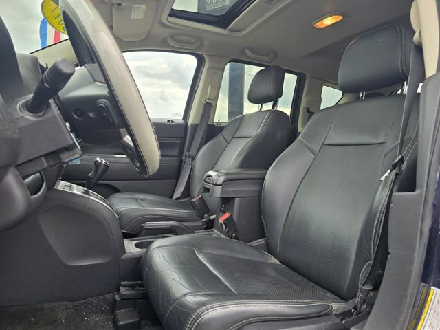 Used 2017 Jeep Compass High Altitude AWD/4WD image 10