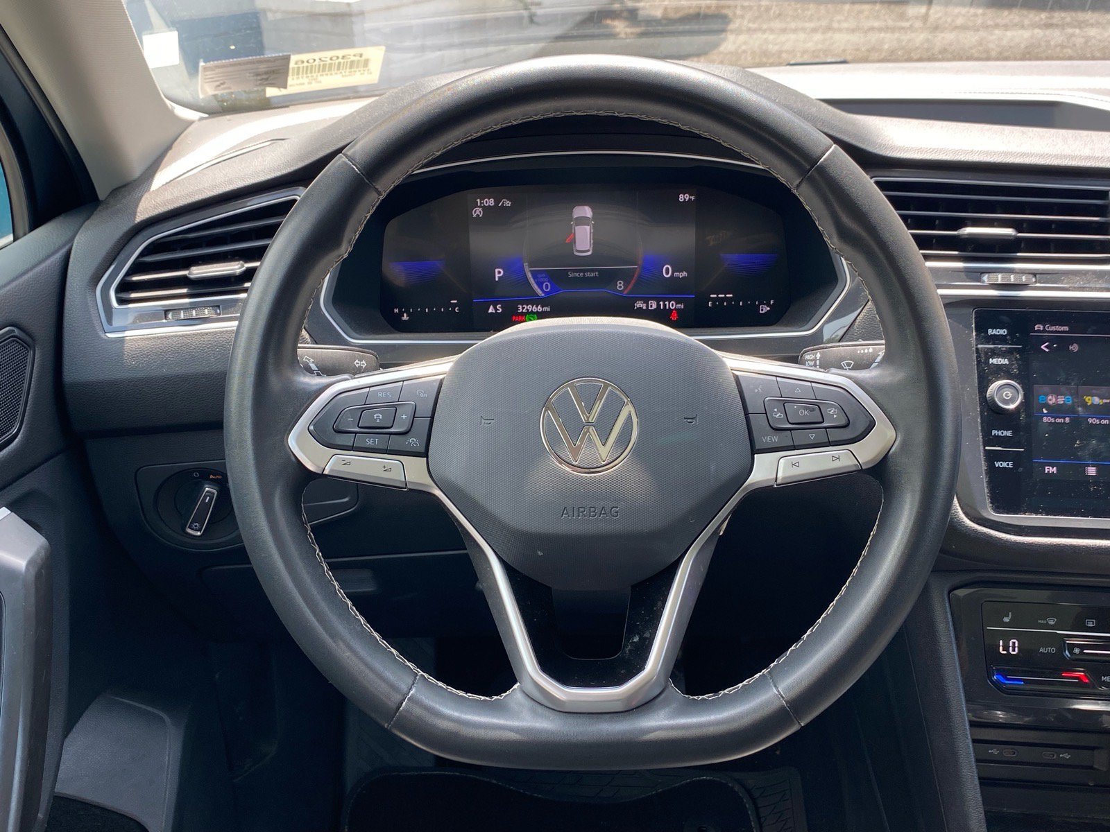 Certified 2023 Volkswagen Tiguan SE w/ Panoramic Sunroof Package AWD/4WD image 3