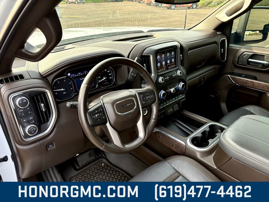 Used 2023 GMC Sierra 2500 Denali image 13