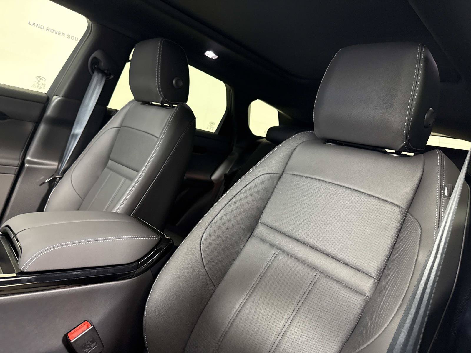 New 2026 Land Rover Range Rover Evoque Hoxton AWD/4WD image 20