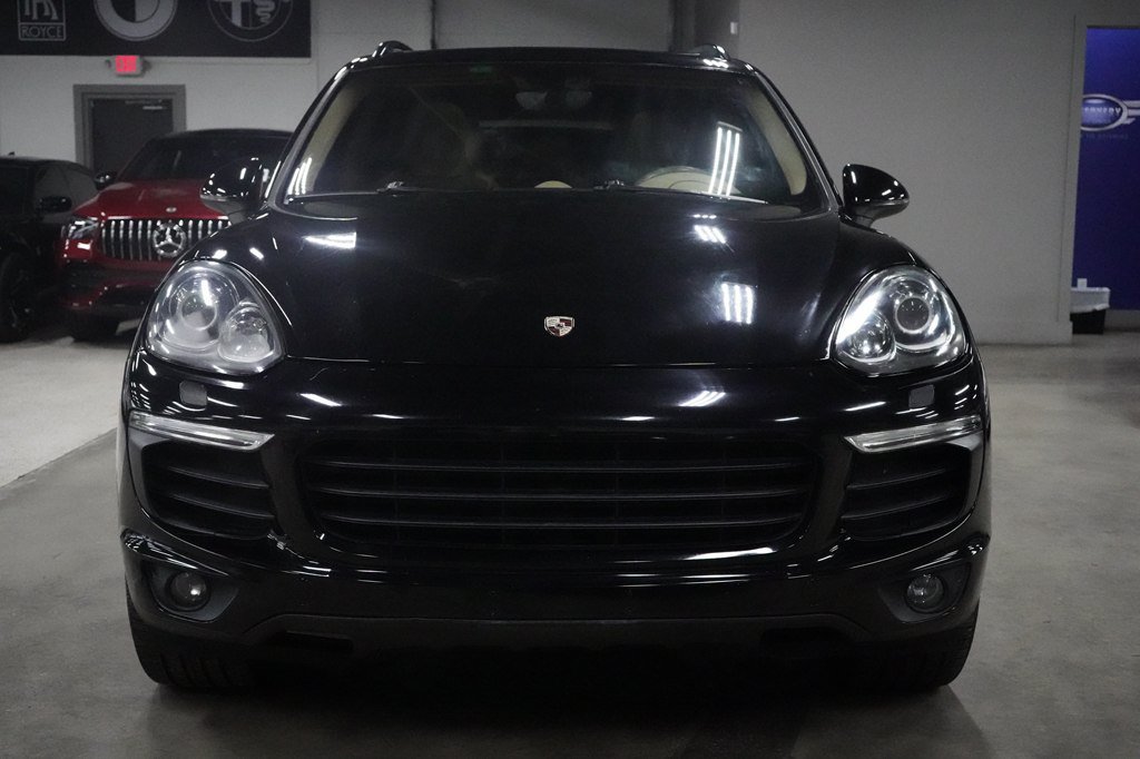 Used 2017 Porsche Cayenne Platinum Edition AWD/4WD image 8