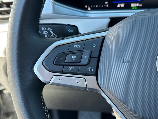 Used 2025 Volkswagen Taos SE image 24