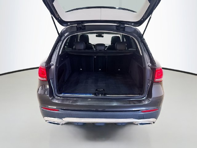 Used 2021 Mercedes-Benz GLC 300 image 11