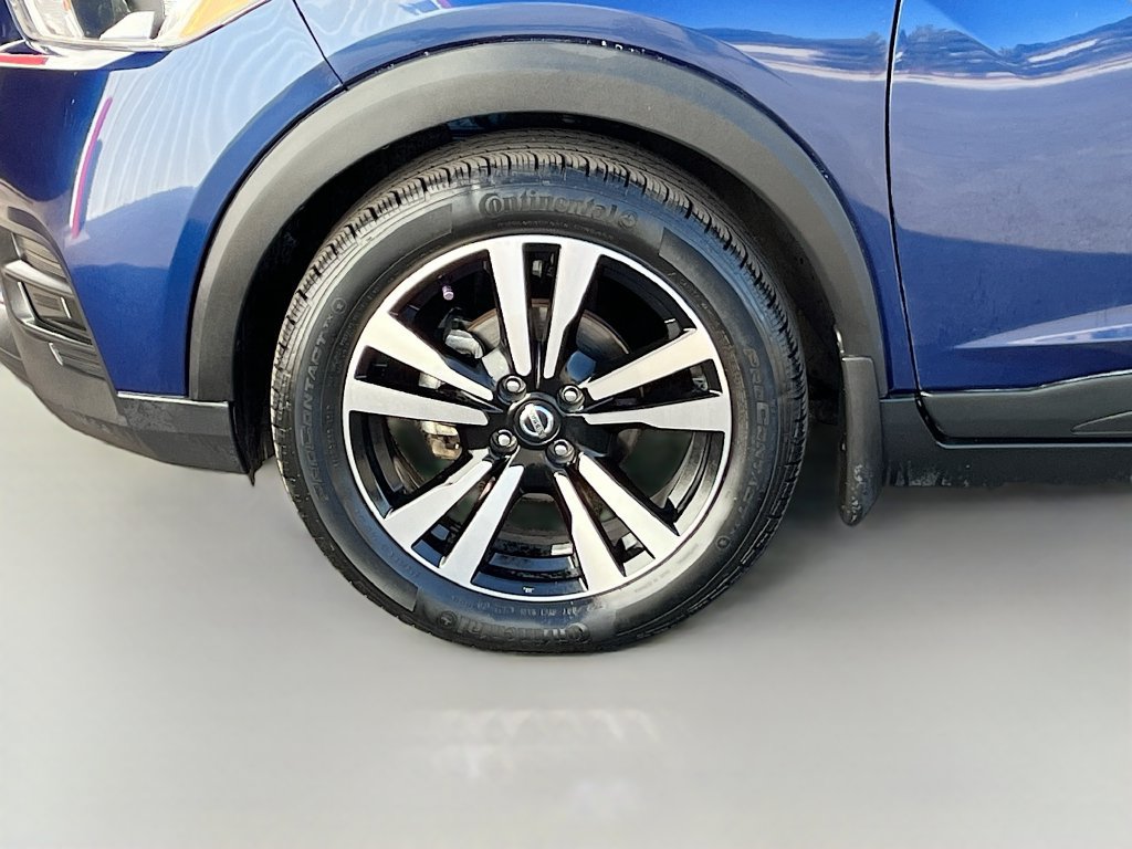 Used 2019 Nissan Kicks SV FWD image 30