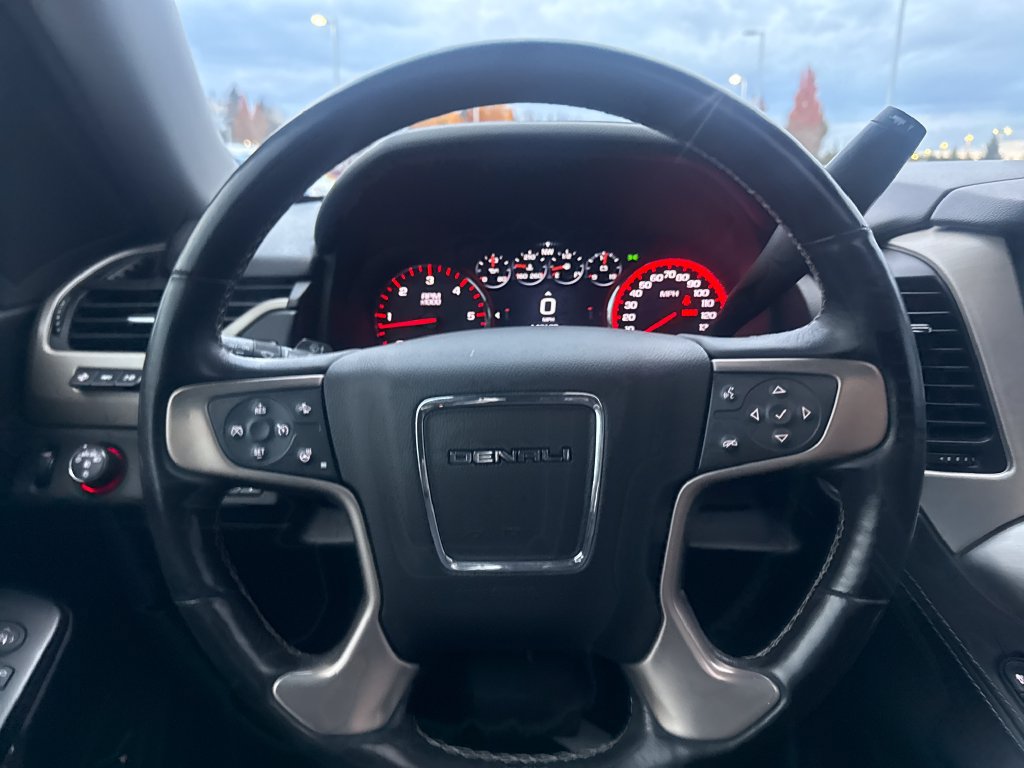 Used 2016 GMC Yukon Denali w/ Open Road Package AWD/4WD image 18