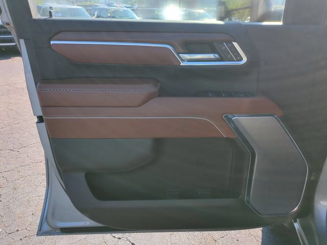 Used 2024 GMC Sierra 2500 Denali Ultimate AWD/4WD image 12