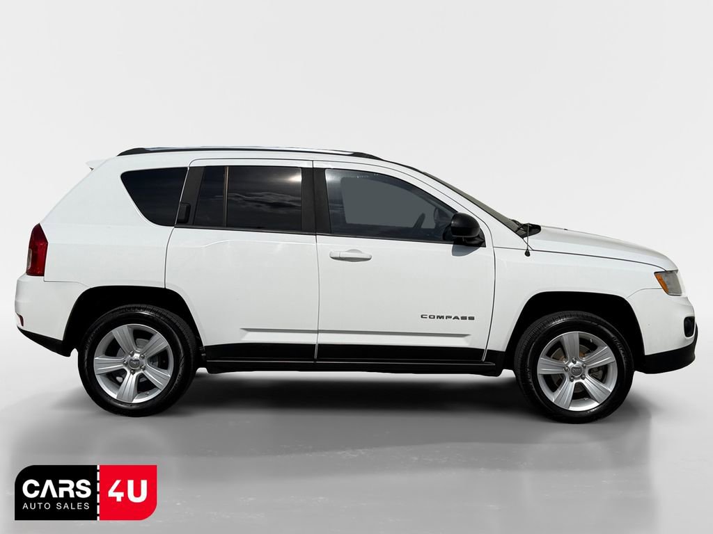 Used 2012 Jeep Compass Latitude FWD image 8