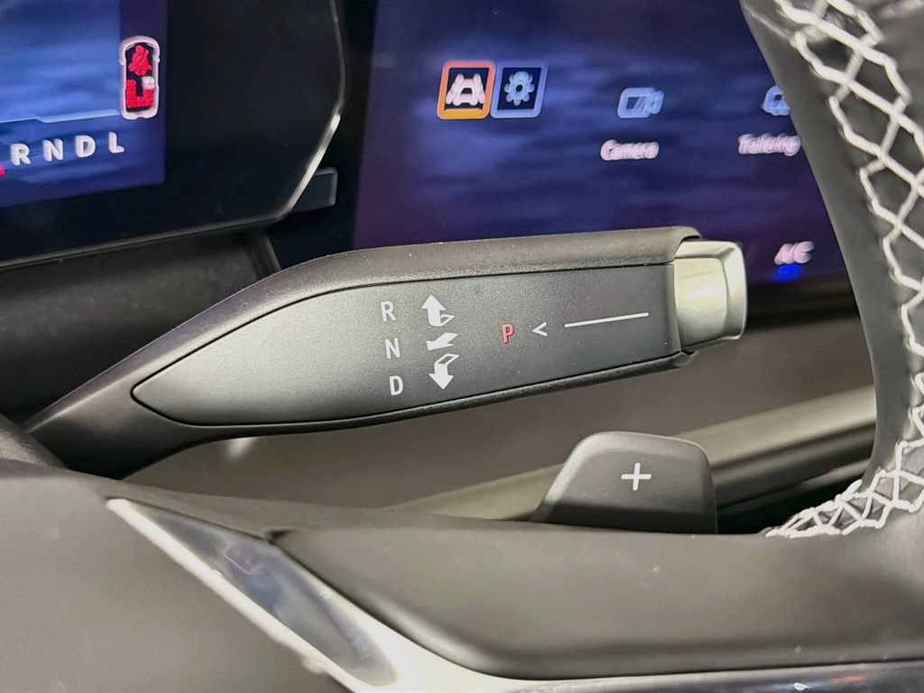New 2027 Chevrolet Traverse LT w/ Sun and Wheel Package FWD image 17