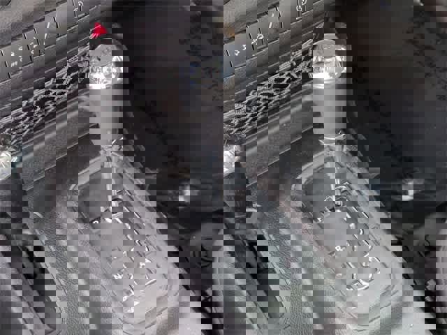 Used 2016 Jeep Wrangler Unlimited Sahara w/ Connectivity Group image 29