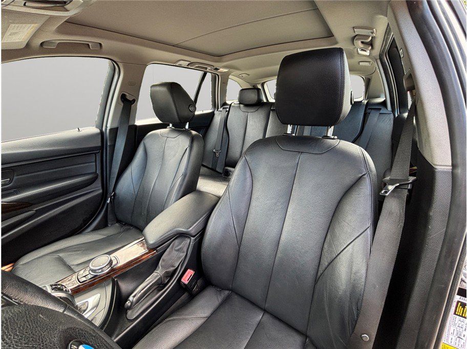 Used 2015 BMW 328i xDrive Wagon image 18