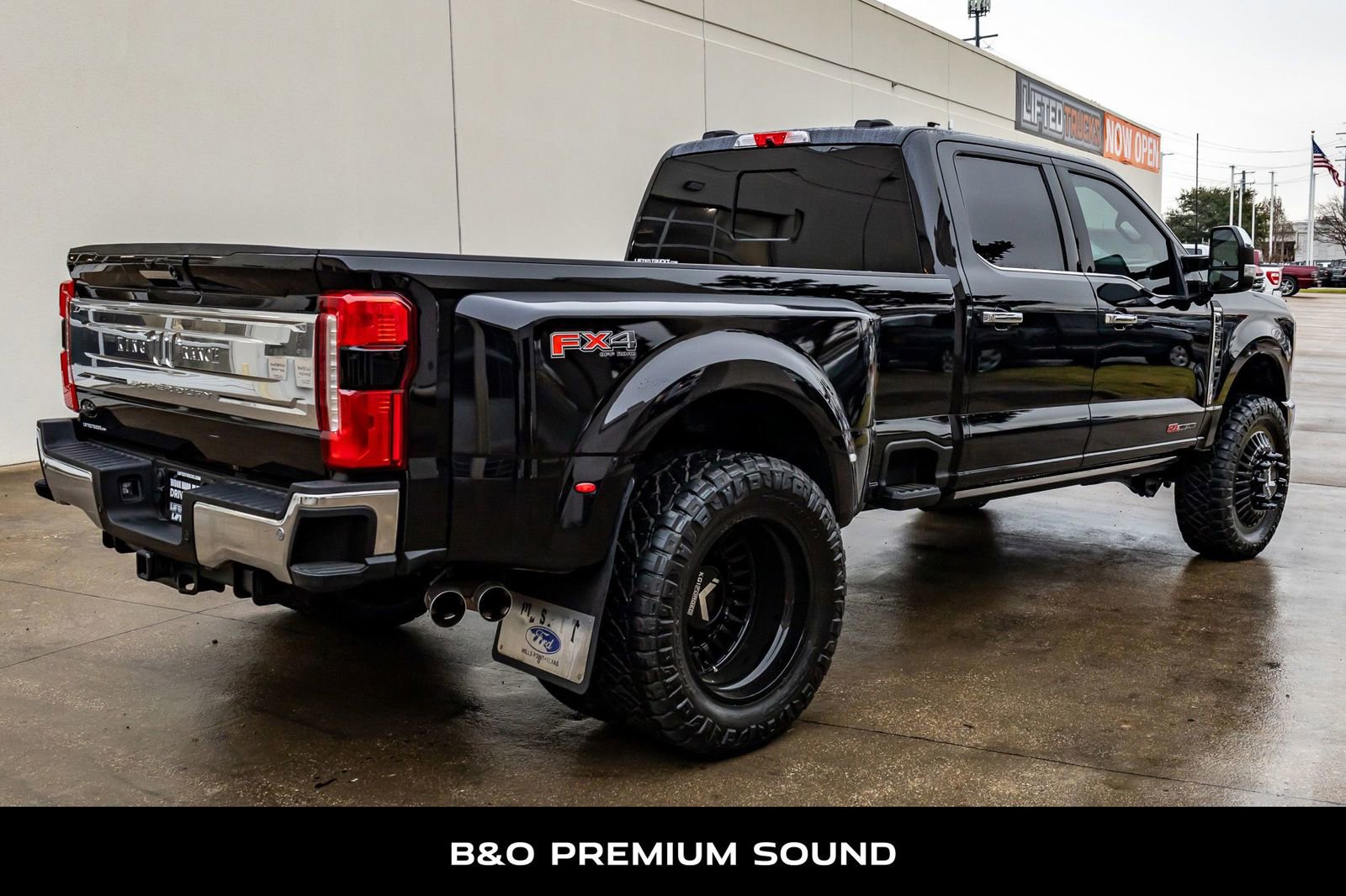 Used 2024 Ford F350 King Ranch w/ Chrome Package image 10