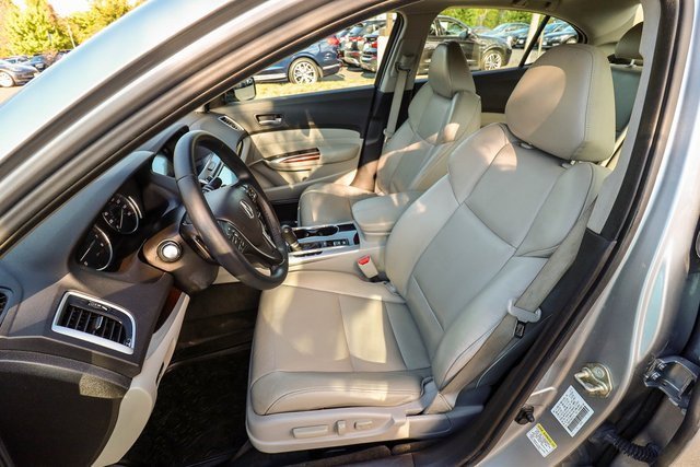 Used 2017 Acura TLX w/ Technology Package image 29