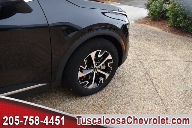 Used 2024 Kia Sportage EX FWD image 12