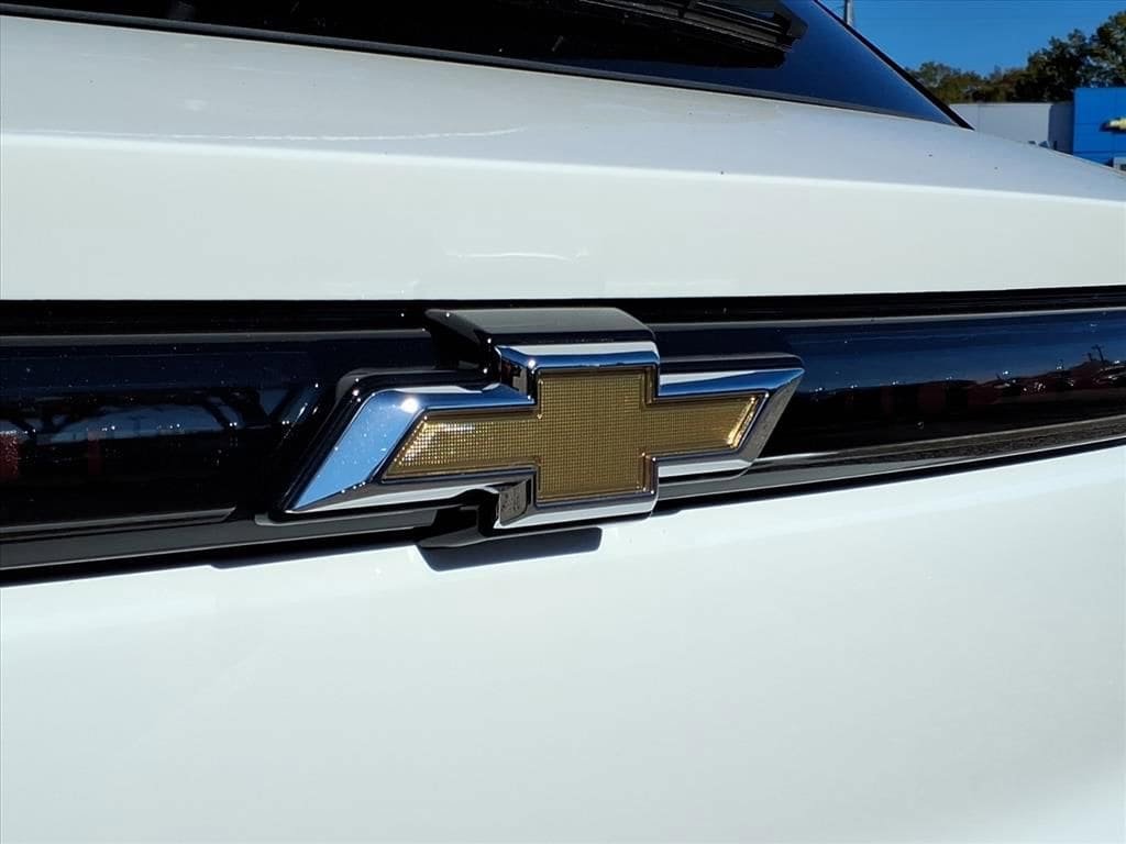 New 2026 Chevrolet Equinox EV LT FWD image 31