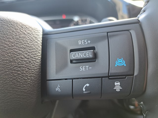 Used 2026 Nissan Pathfinder SV FWD image 19