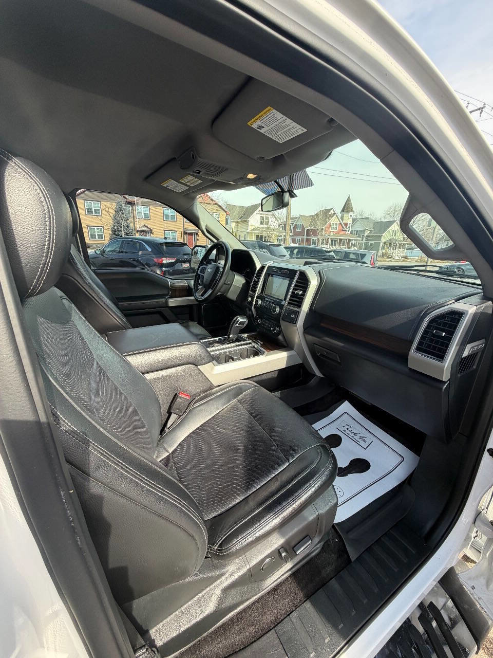 Used 2017 Ford F150 Lariat image 40