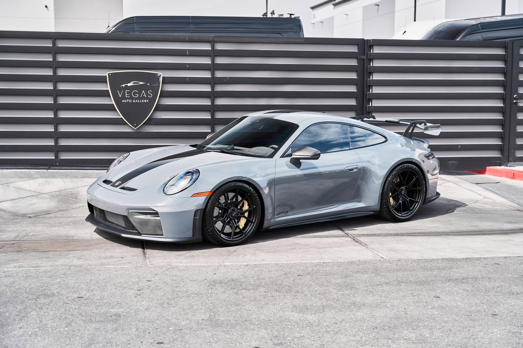 Used 2025 Porsche 911 GT3 RWD image 5