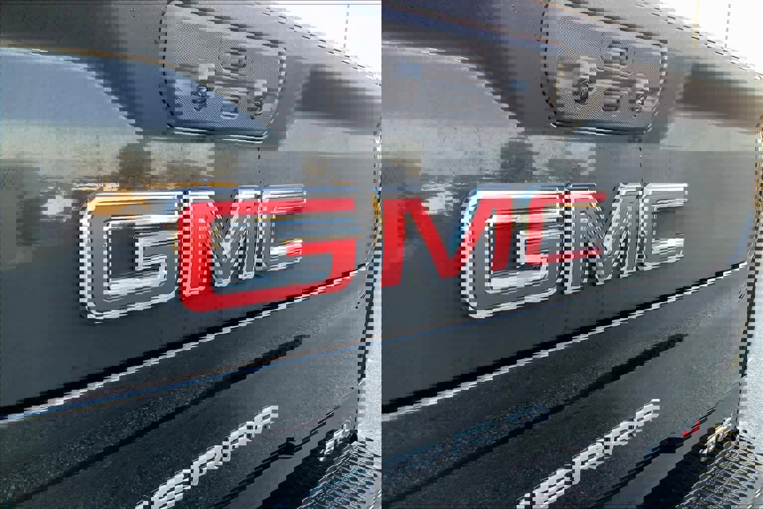 Used 2025 GMC Sierra 2500 AT4 w/ AT4 Premium Plus Package image 30