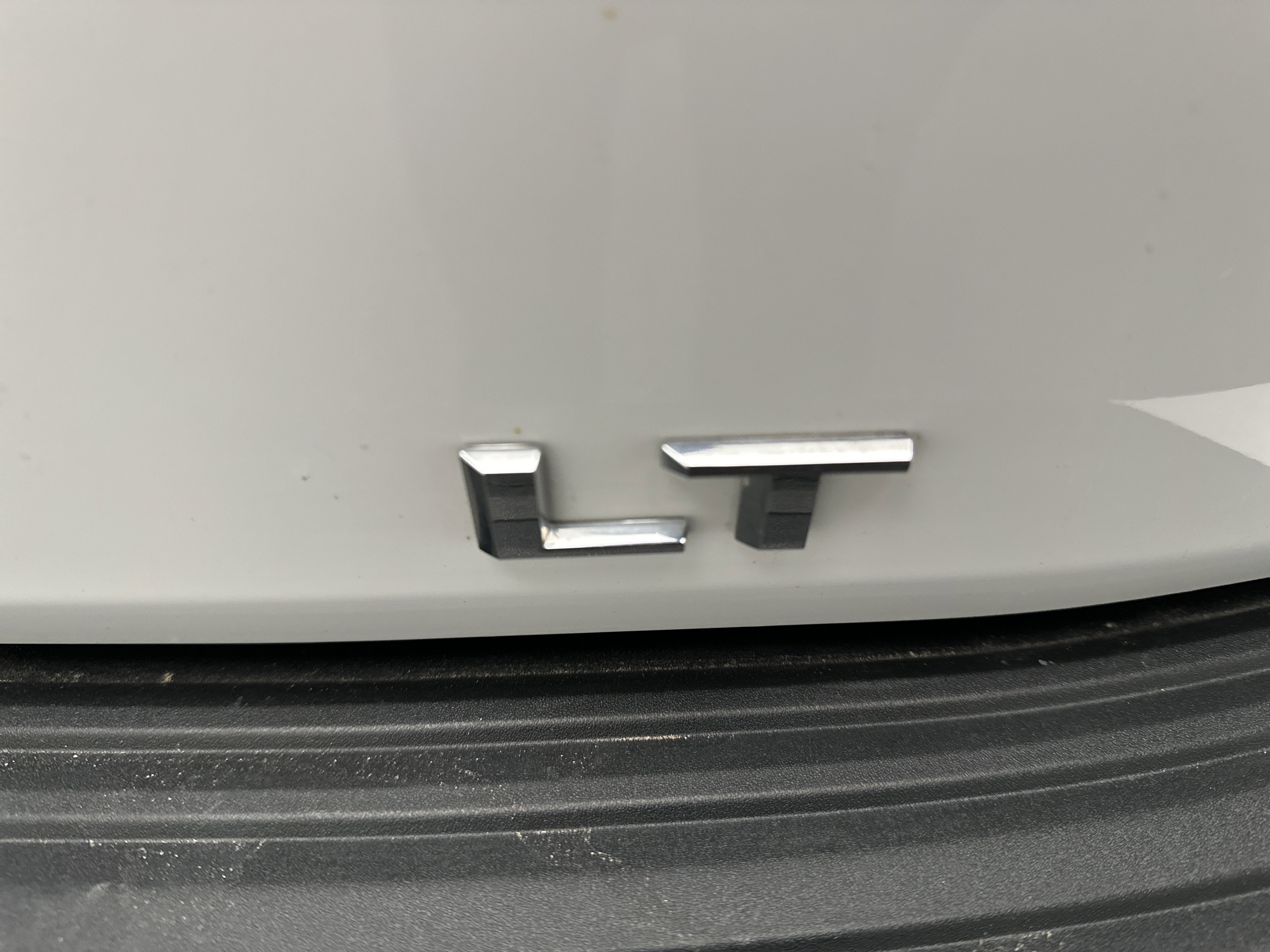 Used 2025 Chevrolet Tahoe LT image 15