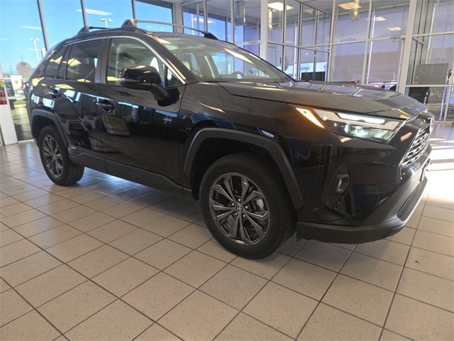 Used 2024 Toyota RAV4 XLE Premium image 2