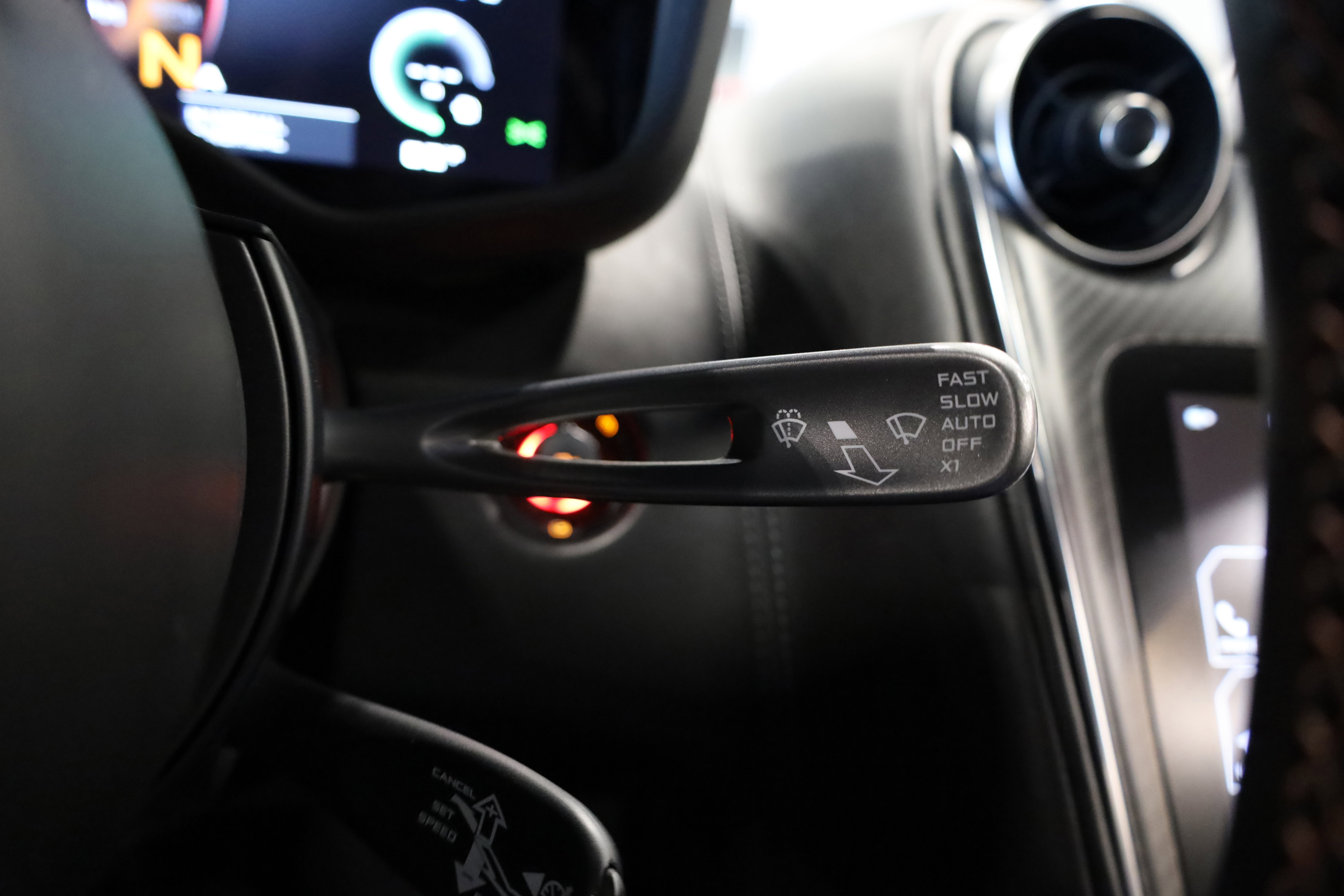 Used 2017 McLaren 570S Coupe image 19