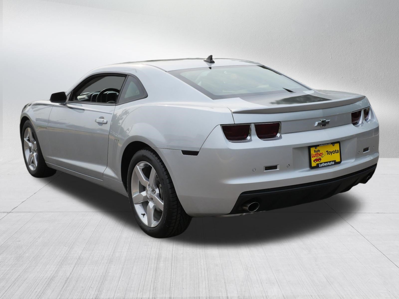 Used 2011 Chevrolet Camaro LT RWD image 5