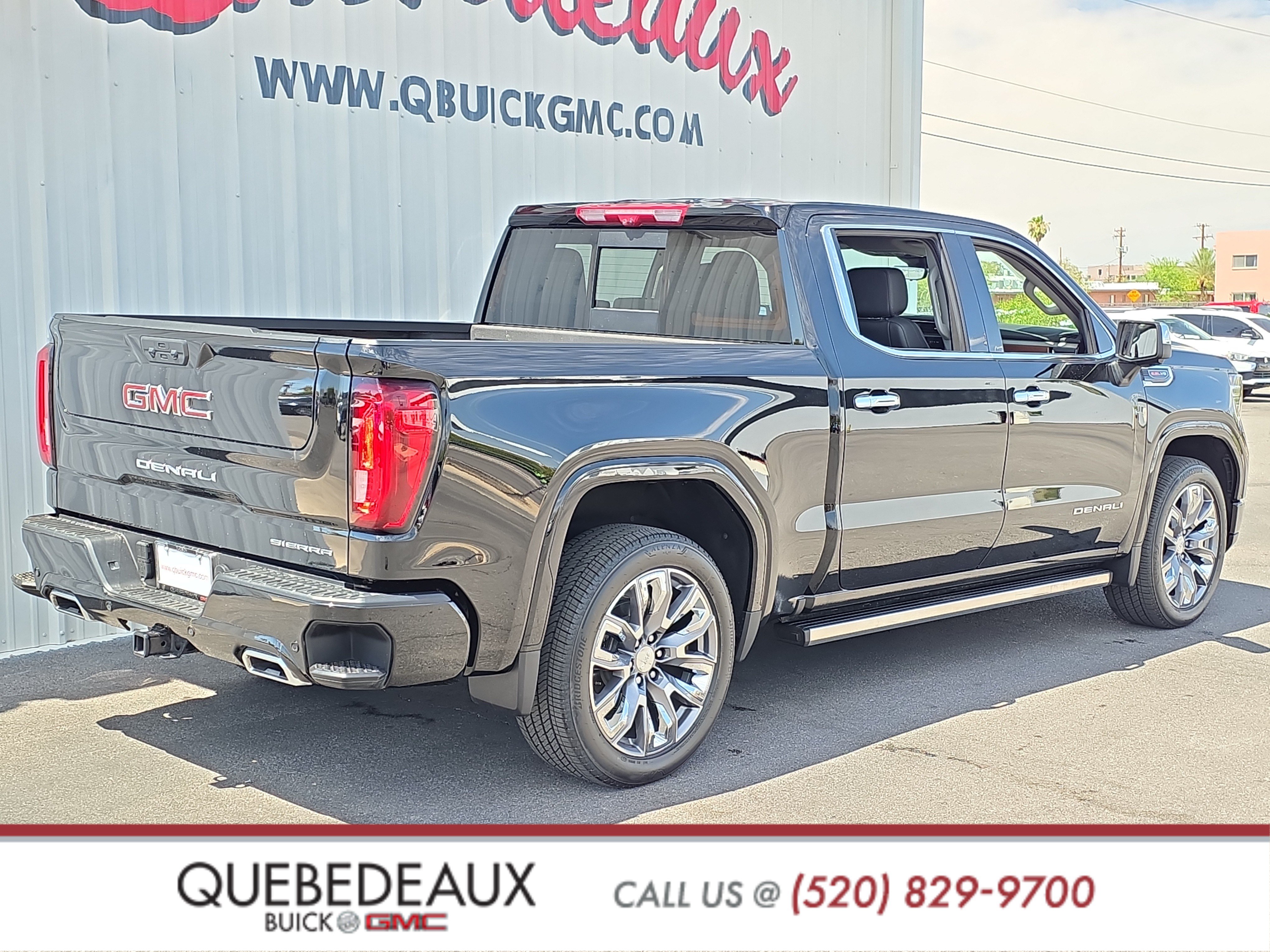 Used 2025 GMC Sierra 1500 Denali AWD/4WD image 9