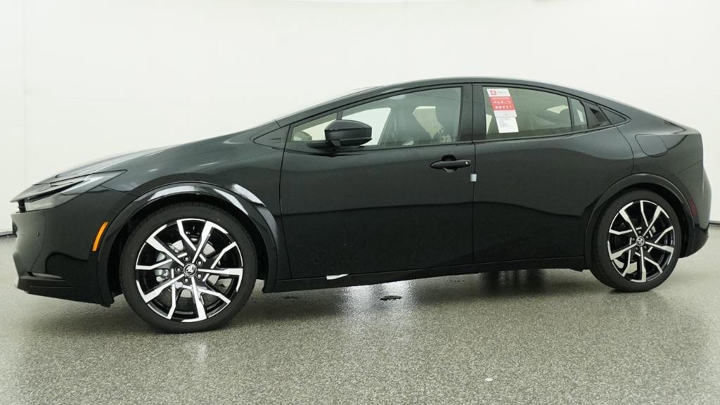 New 2026 Toyota Prius Plug-In Hybrid FWD image 2