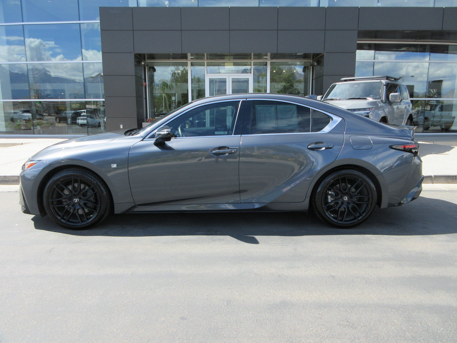 Used 2021 Lexus IS 350 F Sport w/ Dynamic Handling Package AWD/4WD image 4
