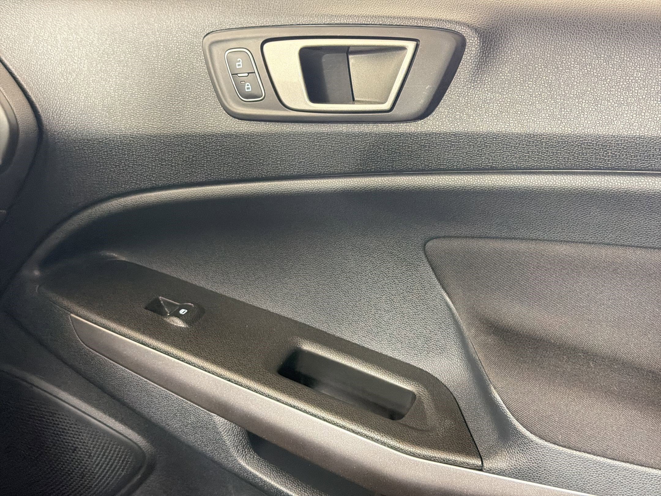 Used 2021 Ford EcoSport SE w/ SE Convenience Package FWD image 25
