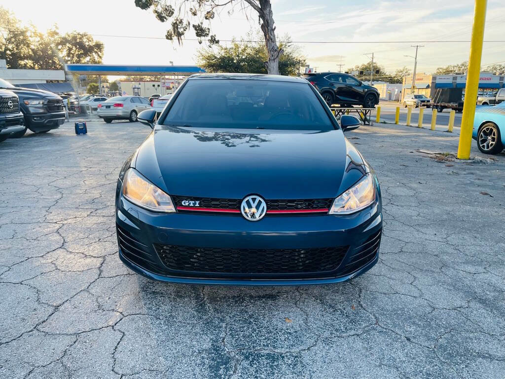 Used 2017 Volkswagen Golf Wolfsburg Edition image 3