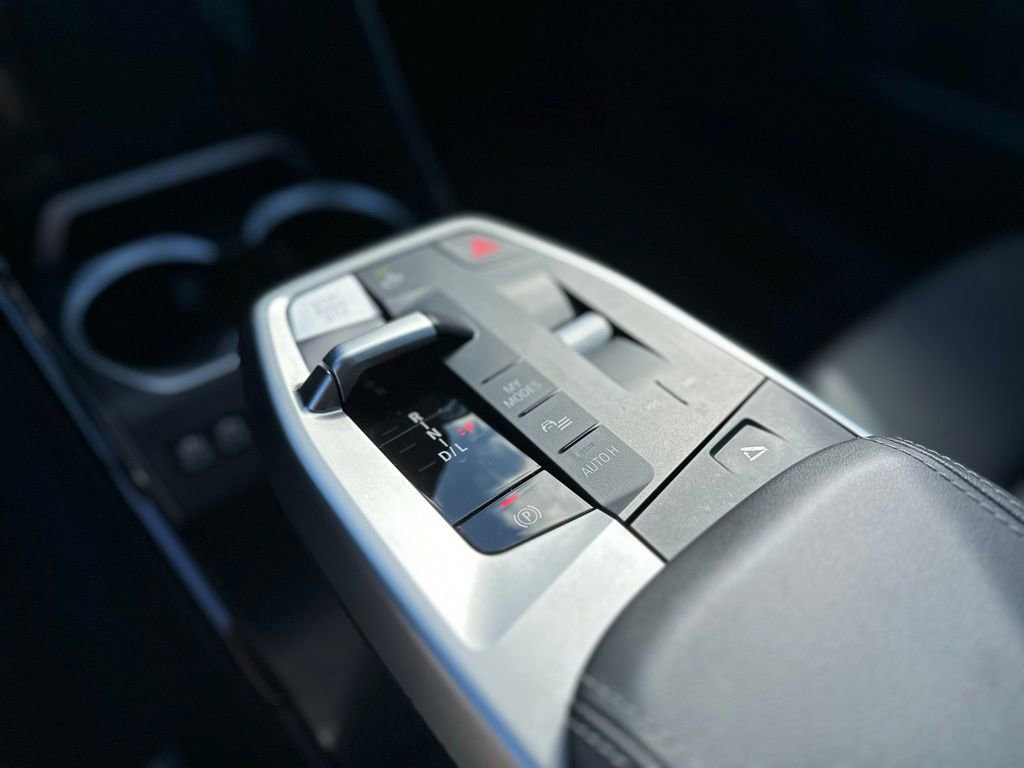 Certified 2025 BMW X1 xDrive28i w/ Premium Package AWD/4WD image 32