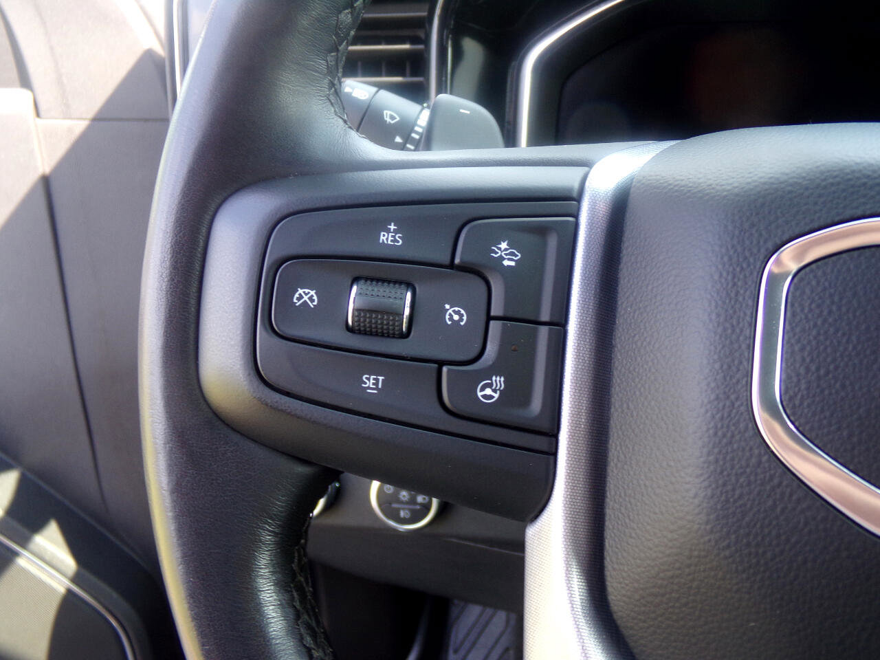 Used 2023 GMC Sierra 1500 Elevation image 20