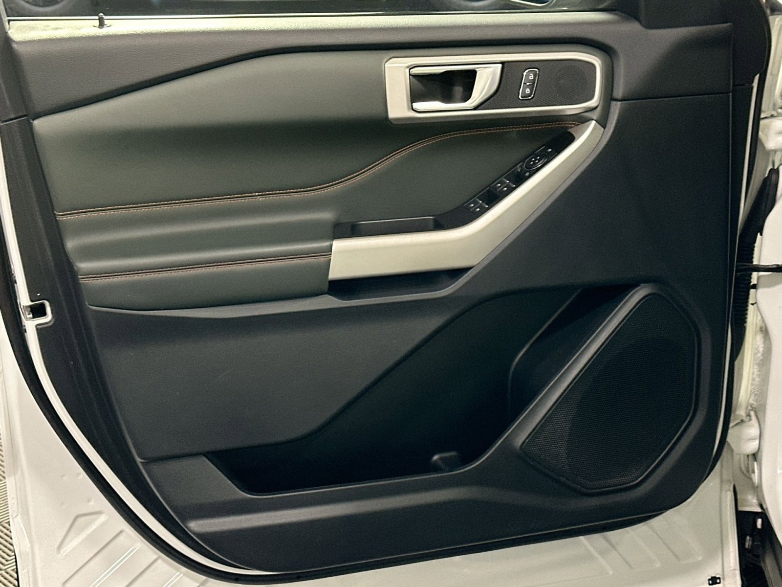 Used 2022 Ford Explorer Timberline image 13