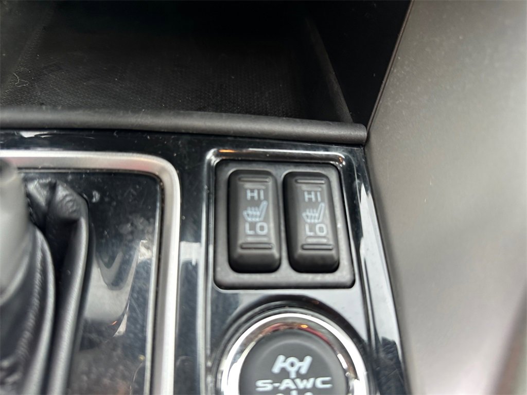 Used 2023 Mitsubishi Eclipse Cross SE image 30