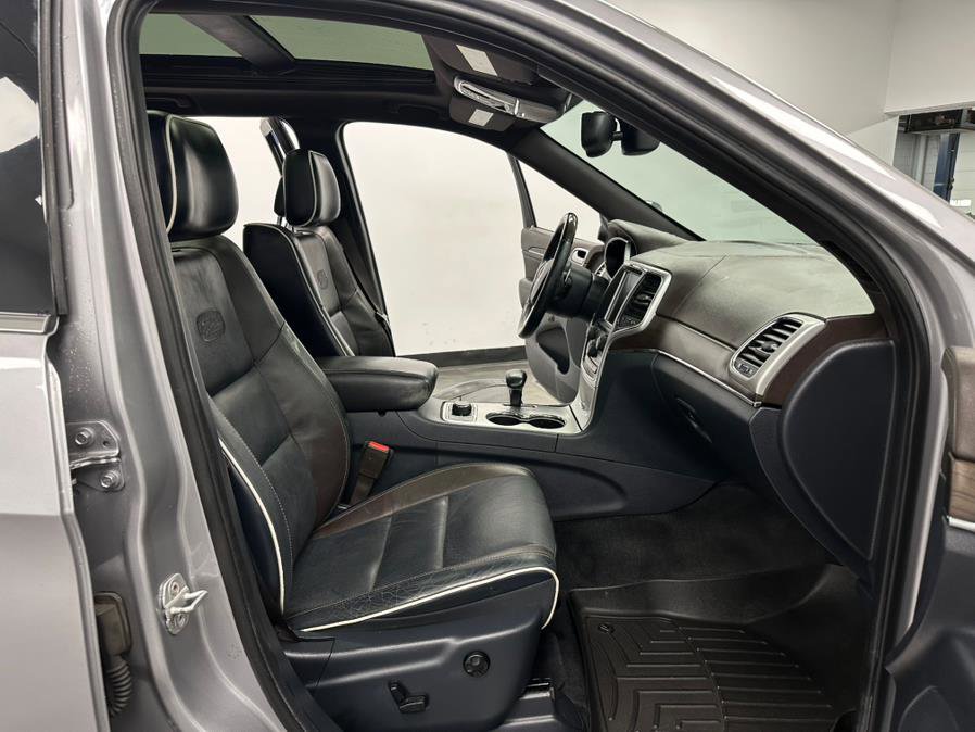 Used 2014 Jeep Grand Cherokee Overland image 32