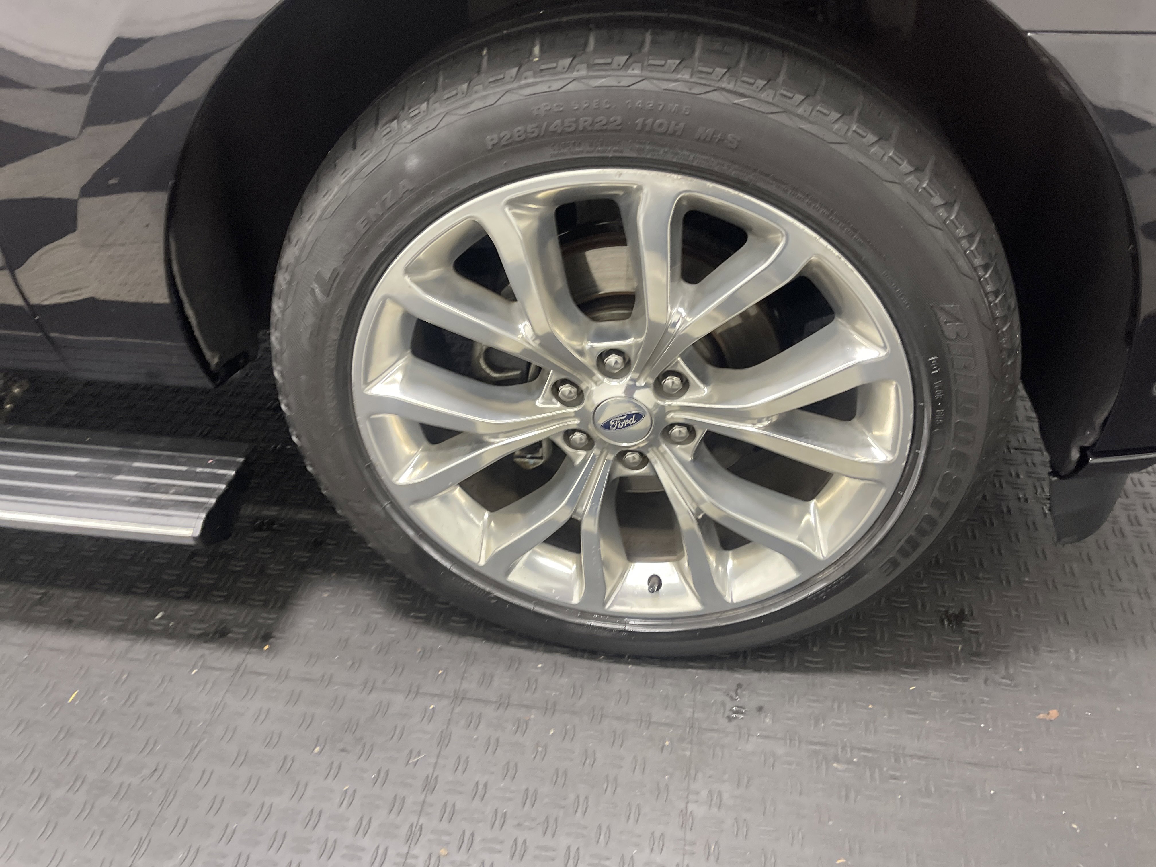 Used 2019 Ford Expedition Max Platinum image 28