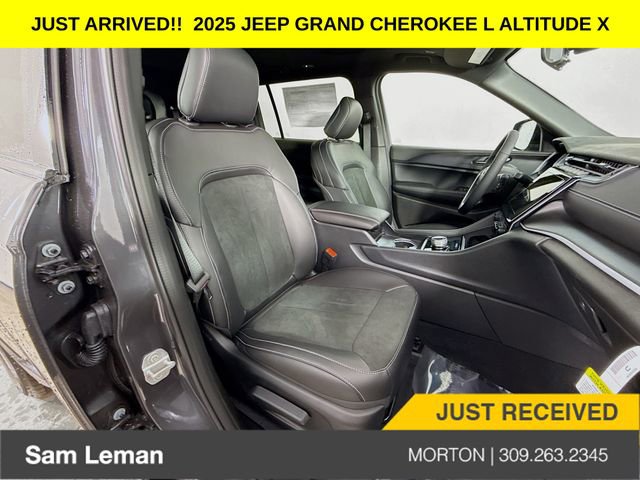 New 2025 Jeep Grand Cherokee L Altitude image 29