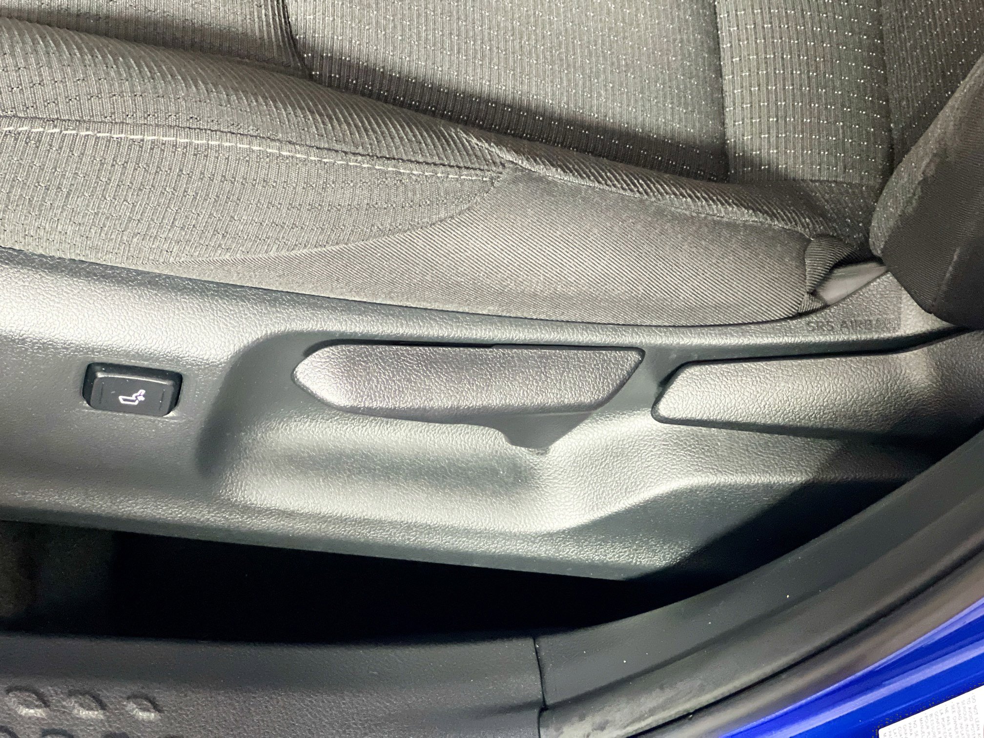 Used 2018 Toyota C-HR XLE image 15