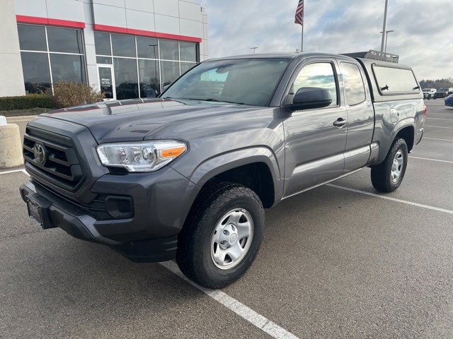 Used 2022 Toyota Tacoma SR image 3