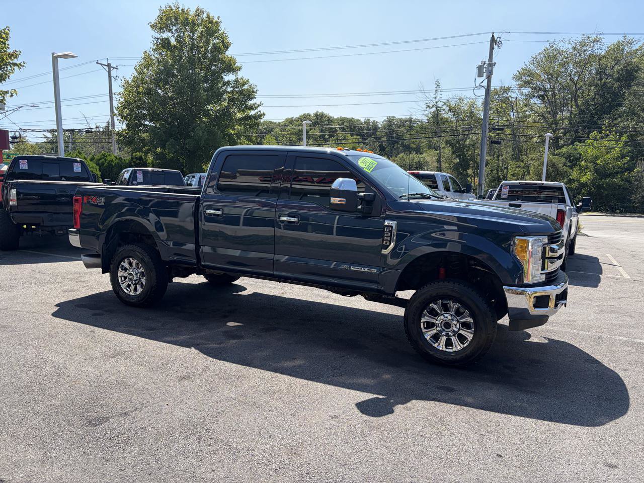 Used 2017 Ford F250 XLT w/ XLT Premium Package AWD/4WD image 5