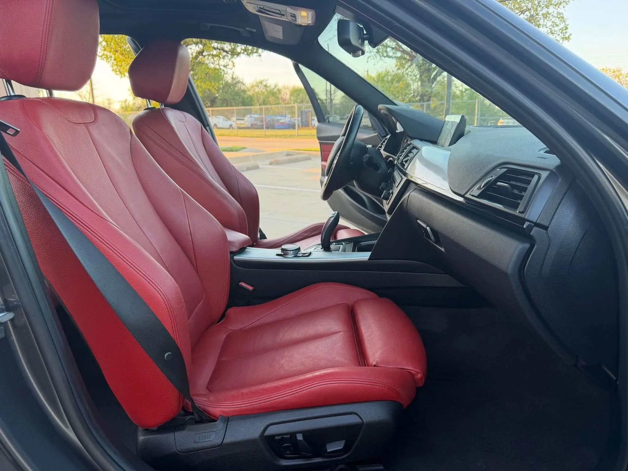 Used 2015 BMW 328i Sedan RWD image 9