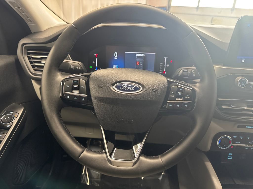 Certified 2023 Ford Escape Active AWD/4WD image 21