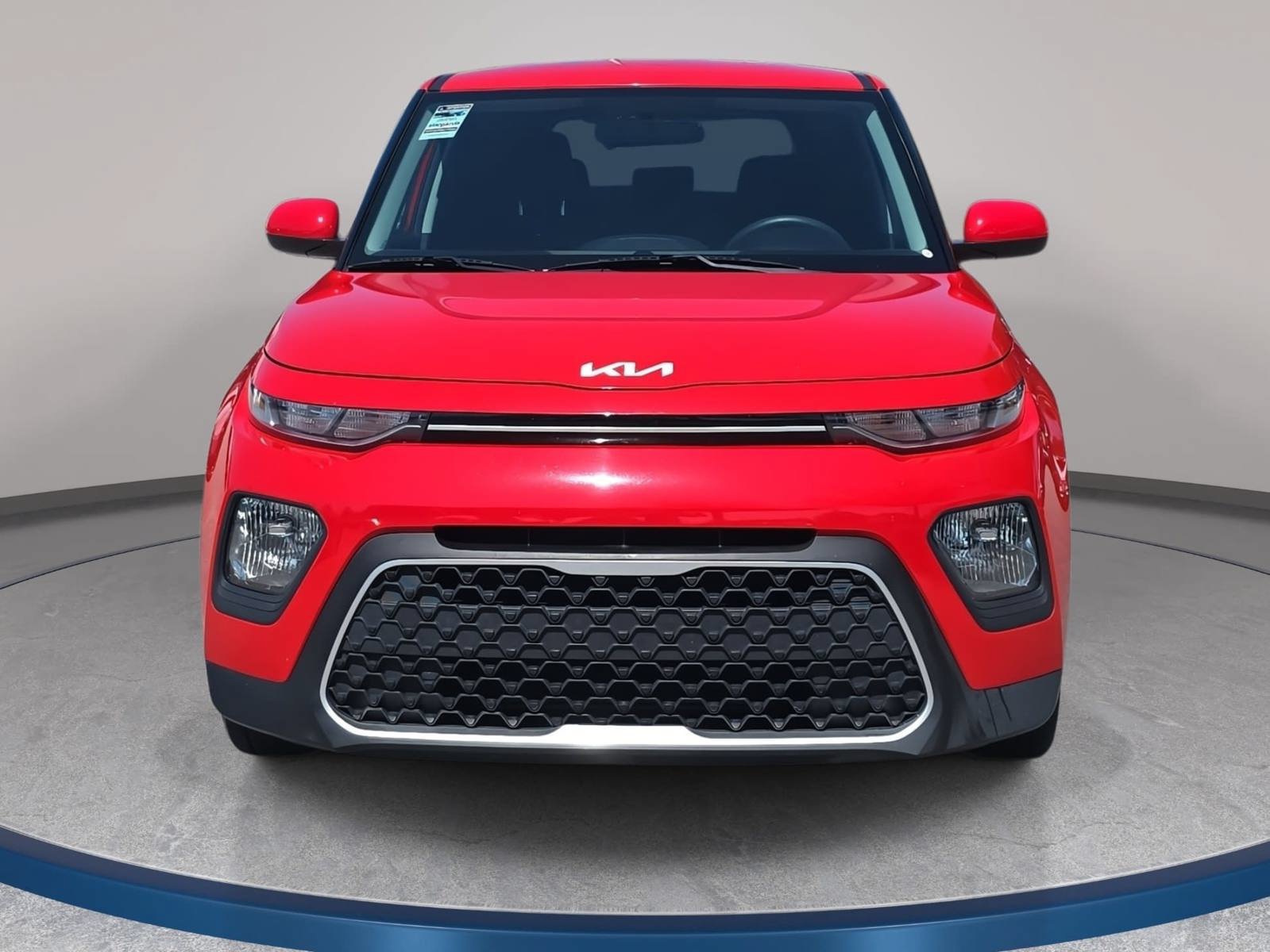 Used 2022 Kia Soul LX FWD image 2