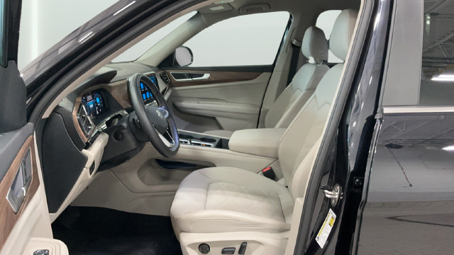 Certified 2025 Volkswagen Atlas SE AWD/4WD image 14
