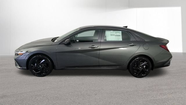New 2026 Hyundai Elantra Sport FWD image 5