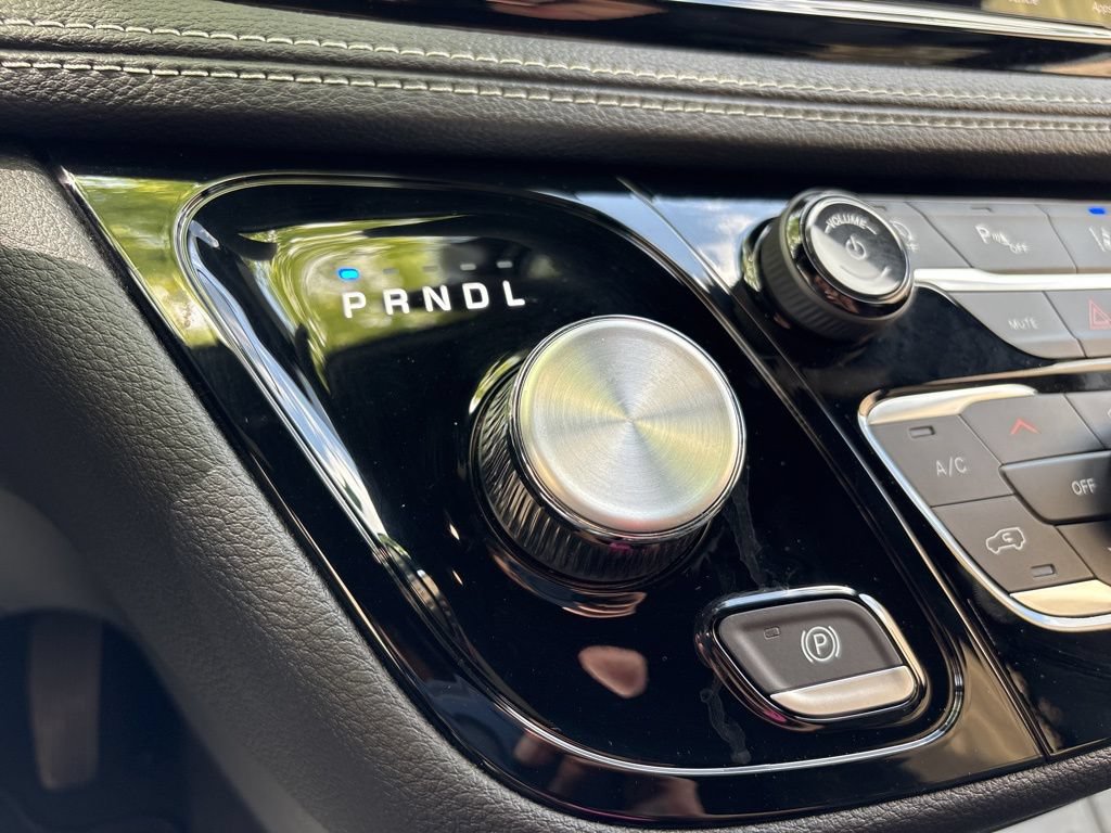 New 2026 Chrysler Pacifica Select FWD image 31