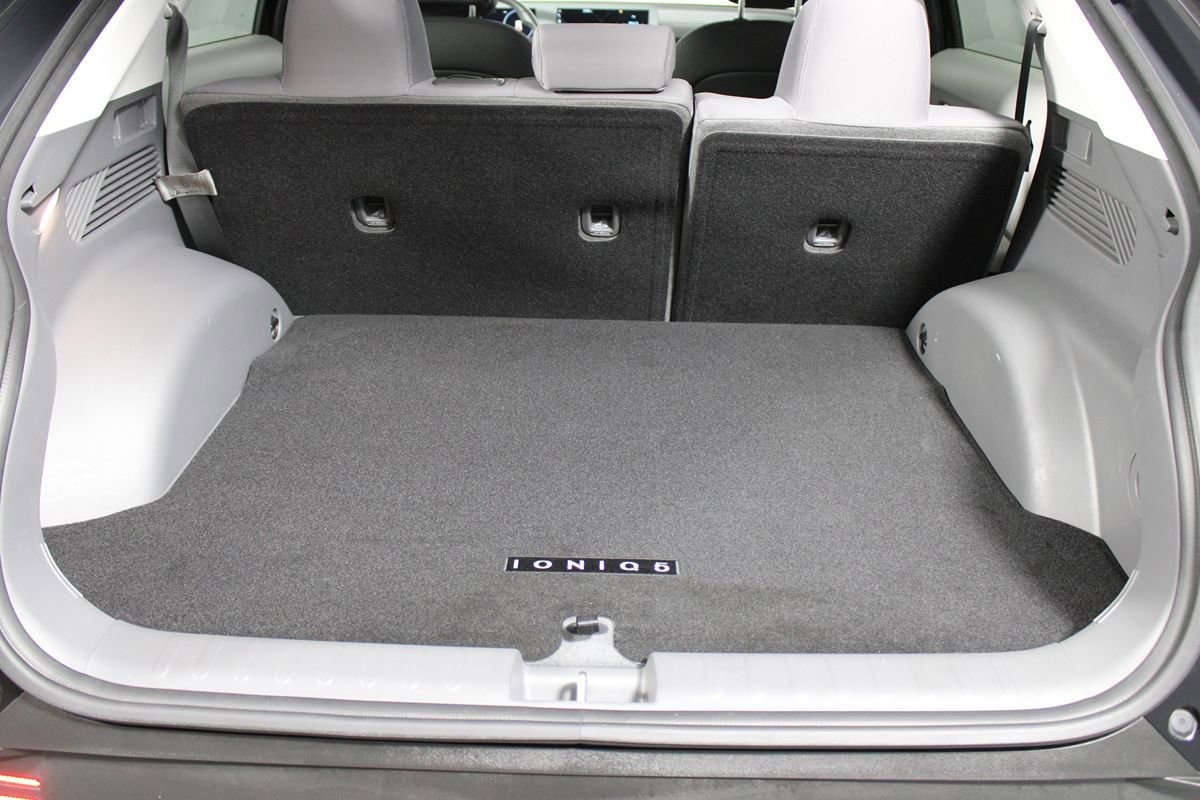 Used 2023 Hyundai Ioniq 5 SE w/ Cargo Package image 36