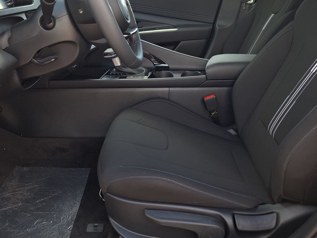New 2026 Hyundai Elantra SEL Sport Premium FWD image 11